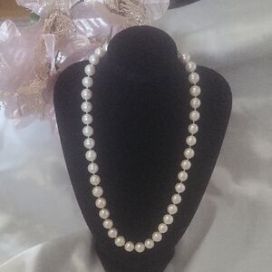 New Genuine White Pearl Necklace